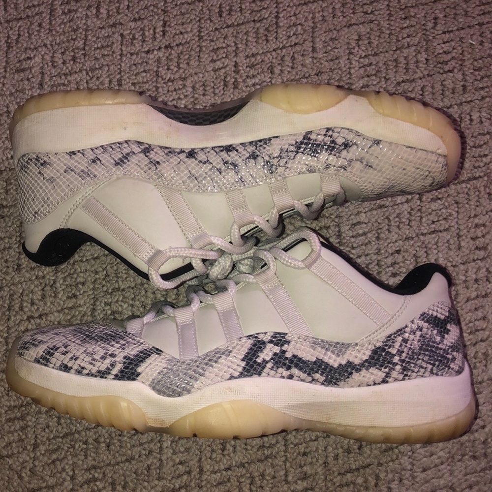 Air Jordan 11 Retro Low "Snakeskin"